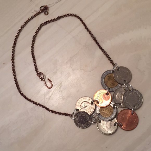 🚫SOLD🚫 🐢 3-Layer Coin Copper Statement Necklace - Picture 5 of 7